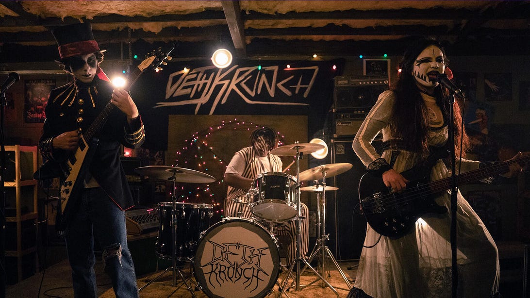 Emjay Anthony, Kezii Curtis, and Chiara Aurelia, Hysteria